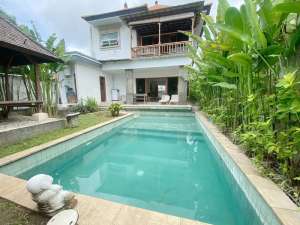 URGENT SALE2-STOREY VILLA IN UMALAS, KEROBOKAN KELOD lokasi di Kuta Utara, tersedia melalui melalui situs Olx