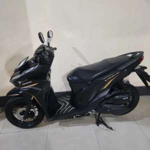 Jual bekas Vario 125 k2v keyless hitam 2023 gbm,lokasi di Gondomanan