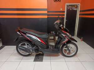 Jual bekas Vario fi taun 2015,lokasi di Bojongsari