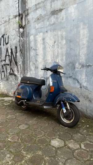 Jual bekas VESPA EXCEL 200 ORIGINAL,lokasi di Cilangkap