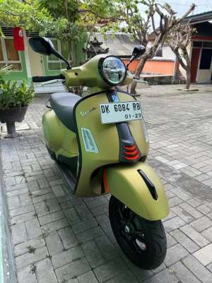 Jual bekas Vespa GTS Pmk.2024 super sport,lokasi di Denpasar Selatan
