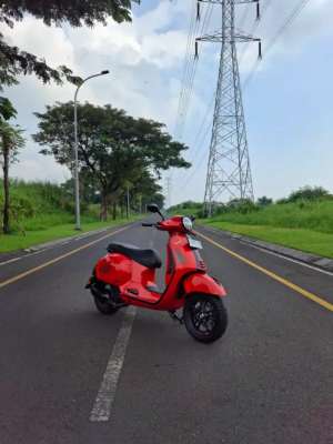 Jual bekas Vespa GTS Super 150 iget abs,lokasi di Tandes