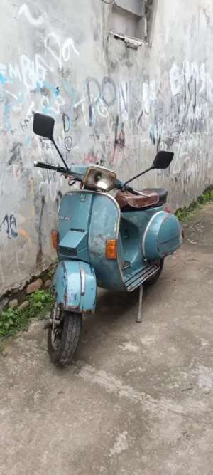 Jual bekas Vespa klasik jadul,lokasi di Medan Satria