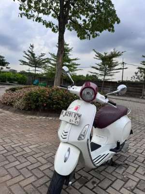 Jual bekas Vespa primavera iget abs,lokasi di Pondok Aren
