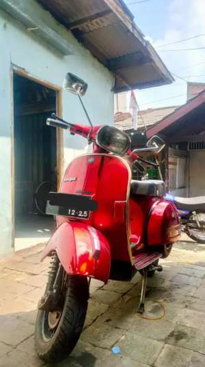 Jual bekas Vespa PS Sera 1985 Double starter,lokasi di Cilandak
