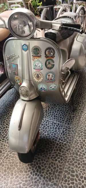 Jual bekas Vespa Sprint Bagol 1973, FULL ORIGINAL , koleksi STNK BPKB pajak hidup,lokasi di Gambir