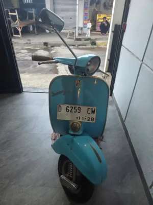 Jual bekas Vespa Super Tahun 1967,lokasi di Ciparay