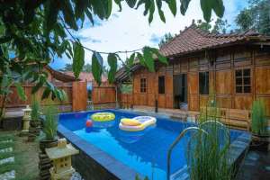 VILLA DIJUAL RUGI TANAH LUAS SHM DI PLAYEN GUNUNG KIDUL lokasi di Playen, tersedia melalui melalui situs Olx