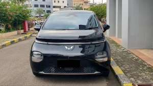 Jual bekas Wuling Cloud EV Pro AT Starry Black NIK 2024 Like New Low KM Record,lokasi di 
