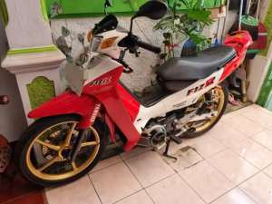 Jual bekas Yamaha F1zr Full upgrade tinggal pakai,Dijamin suka,,lokasi di Batuceper