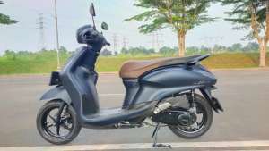 Jual bekas Yamaha fillano Lux matte blue low KM 2023,lokasi di Setu