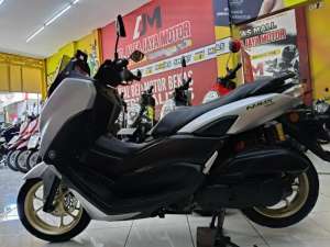 Jual bekas Yamaha nmax conected th 2023,lokasi di Tidar