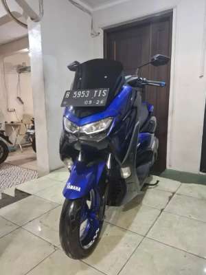 Jual bekas YAMAHA NMAX KEYLESS LIMITED EDITION TAHUN 2021, PAJAK PANJANG ISTIMEWA,lokasi di Kelapa Gading