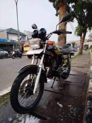 Jual bekas Yamaha rx king 2004 pajak on,lokasi di Sawangan