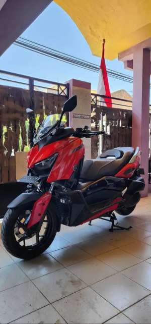 Jual bekas Yamaha Xmax 250 2022 Modif Proper Touring,lokasi di Sukomanunggal