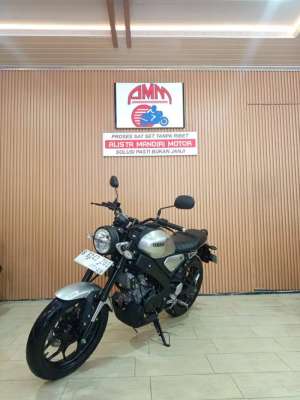 Jual bekas YAMAHA XSR 155 2023, SS KOMPLIT AMAN, KM RENDAH,lokasi di Cinere
