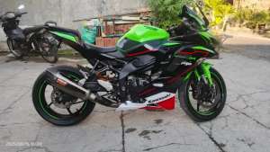 Jual bekas ZX-25R KRT ABS SE,lokasi di Taman