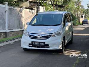 Jual bekas 2013 Honda Freed 1.5 S MPV Double Blower,lokasi di Jawa Barat