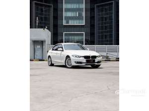 Jual bekas 2014 BMW 320i 2.0 Luxury Sedan,lokasi di DKI Jakarta
