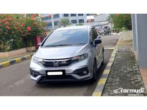 Jual bekas 2017 Honda Jazz 1.5 RS Hatchback silver km 51 ribuan,lokasi di DKI Jakarta