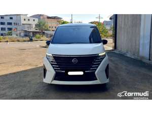 Jual bekas 2024 Nissan Serena 1.4 Highway Star e-Power MPV putih km 24 ribuan pajak panjang,lokasi di DKI Jakarta