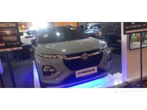 Jual bekas 2025 Suzuki Fronx 1.5 SGX Hybrid 2 Tone SUV Diskon 15juta nego,lokasi di DKI Jakarta