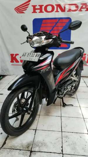 Jual bekas Absolute Revo 2012,lokasi di Grogol