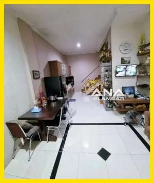 ANA RUMAH UK 4X15M HADAP TIMUR DI JELAMBAR rb lokasi di Grogol Petamburan, tersedia melalui melalui situs Olx