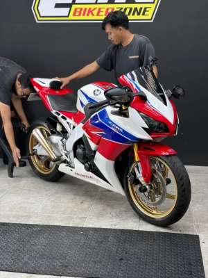 Jual bekas CBR 250 CBU Thailand,lokasi di Tomang