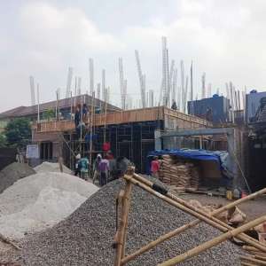 Cluster 3 lantai lokasi di Ciracas, tersedia melalui melalui situs Olx