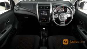 Jual bekas Daihatsu Ayla 1.2 R MT 2022 Kuning,lokasi di Kota Denpasar