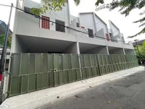 Dhyana Brand New Homes Duri Nirmala Raya Unit Baru dan Bagus lokasi di Kebon Jeruk, tersedia melalui melalui situs Olx