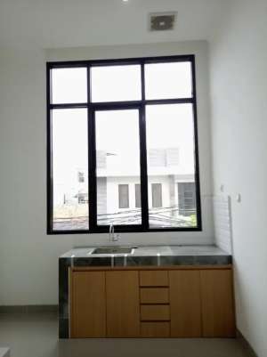 Di jual lapak 2 lantai jln ancol selatan dekat pengadilan negeri lokasi di Tanjung Priok, tersedia melalui melalui situs Olx