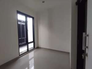 Di Jual Rumah Cantik di Pisangan Baru dekat stasiun Jatinegara lokasi di Matraman, tersedia melalui melalui situs Olx
