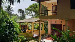 Di Jual Rumah Kebun Kolam di Cigombong lokasi di Cigombong, tersedia melalui melalui situs Olx