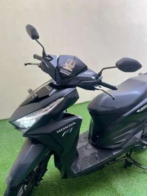 Jual bekas DI JUAL VARIO 150 MULUS KILOMETER RENDAH,lokasi di Gresik