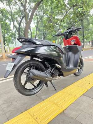 Jual bekas DIJUAL CASH HONDA GENIO CBS ISS THN 2020 PAJAK OFF SIAP PAKAI,lokasi di Kalisari