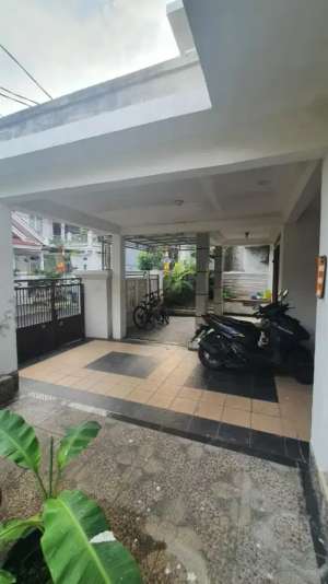 Dijual Cepat Murah Rumah Mewah 2 Lantai Nempel Summarecon Bekasi lokasi di Bekasi Utara, tersedia melalui melalui situs Olx