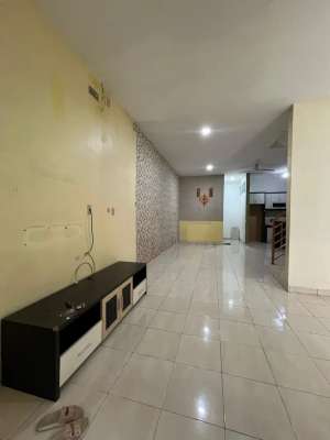 DIJUAL CEPAT VILLA CANTIK FURNISH KOMPLEKS MUTIARA RESIDENCE MEDAN lokasi di Medan Amplas, tersedia melalui melalui situs Olx