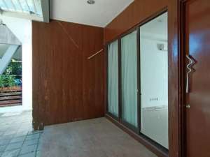 Dijual Rumah Bagus di De Naara - De Park BSD, Tangerang Selatan lokasi di Bumi Serpong Damai, tersedia melalui melalui situs Olx