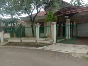 Dijual Rumah Bagus di Loka Indah JakselDijual di Bawah NJOP lokasi di Mampang Prapatan, tersedia melalui melalui situs Olx
