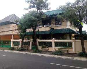 DIJUAL RUMAH BESAR 2 LANTAI DI KEMANDORAN GROGOL JAKARTA SELATAN lokasi di Kebayoran Lama, tersedia melalui melalui situs Olx