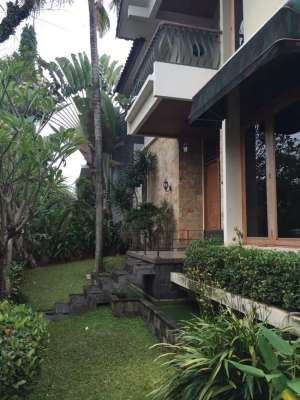 Dijual Rumah di Jln. Permata Hijau, Kebayoran Lama, Jakarta Selatan lokasi di Kebayoran Lama, tersedia melalui melalui situs Olx