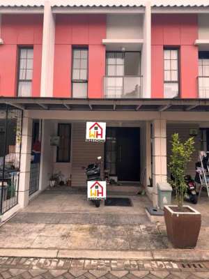 DIJUAL RUMAH GREEN VILLAGE. SIAP HUNITERMURAH NEGO lokasi di Cipondoh, tersedia melalui melalui situs Olx