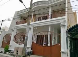 Dijual Rumah Karang Empat Tengah Kota Surabaya lokasi di Gubeng, tersedia melalui melalui situs Olx