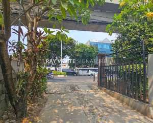 Dijual Rumah Kost di Jl RS fatmawati Raya lokasi di Cilandak, tersedia melalui melalui situs Olx