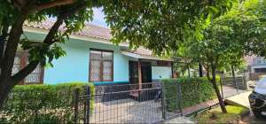 Dijual Rumah Luas dan Asri diKemang Pratama, bekasi selatan lokasi di Bekasi Selatan, tersedia melalui melalui situs Olx
