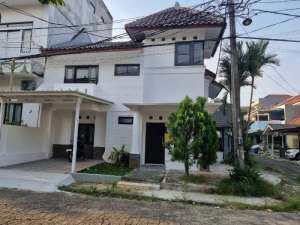 DIJUAL RUMAH RAPIH HOOKS PERUMAHAN TAMAN PUSPA KELAPA DUA DEPOK lokasi di Cimanggis, tersedia melalui melalui situs Olx