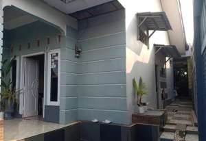 DIJUAL RUMAH SECOND TERAWAT, ASRI, LUAS lokasi di Cipayung, tersedia melalui melalui situs Olx