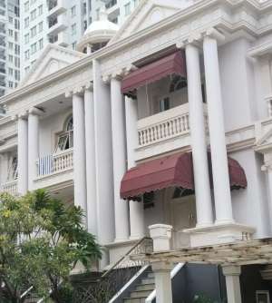 Dijual Rumah town house 2Lt di Villas MOI ,Kelapa Gading,Jak-Ut lokasi di Kelapa Gading, tersedia melalui melalui situs Olx